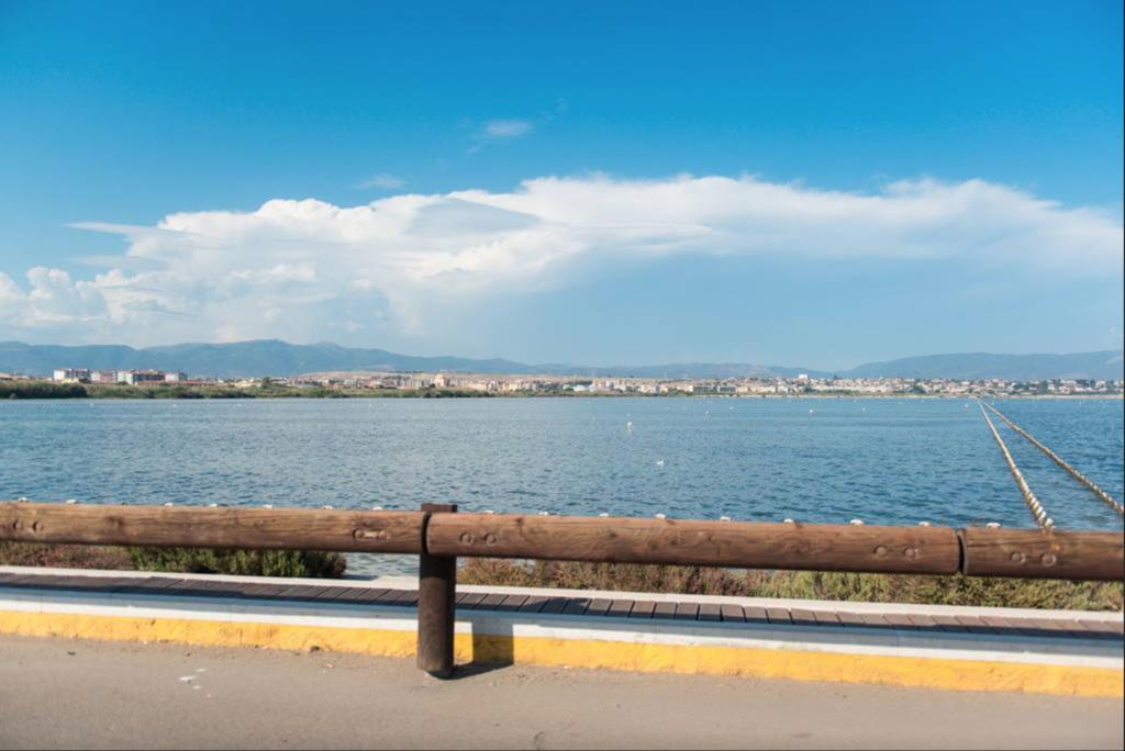 Poetto Beach Appartement Quartu SantʼElena Buitenkant foto