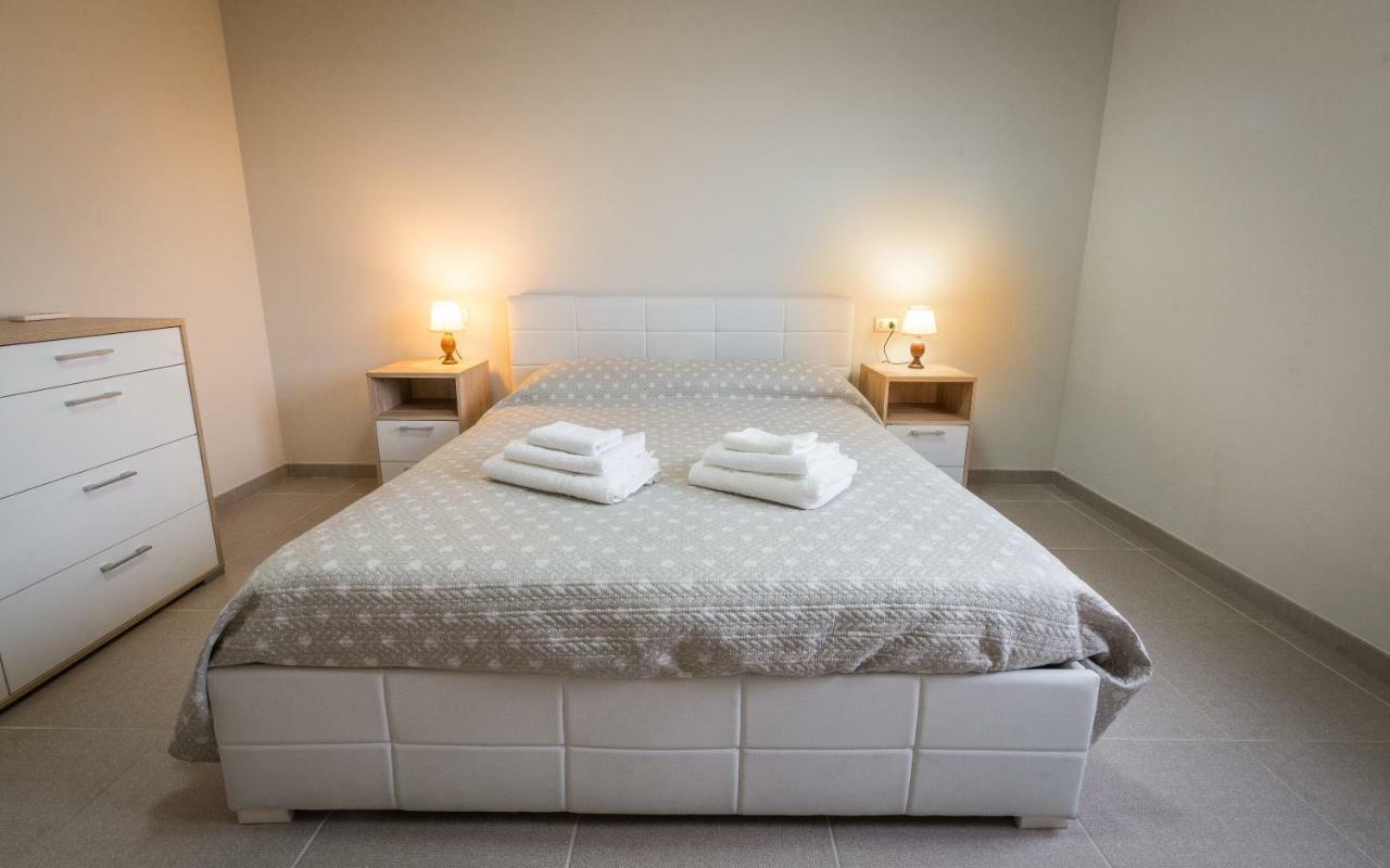 Poetto Beach Appartement Quartu SantʼElena Buitenkant foto